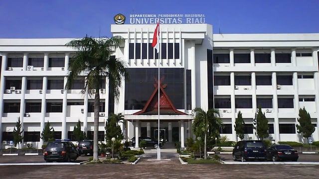 Gedung UNRI